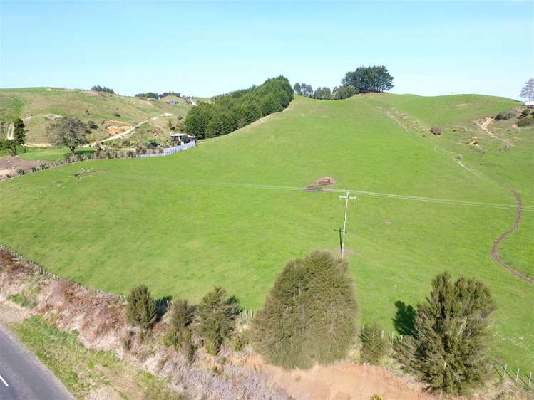 00 Waitomo Valley Road_0