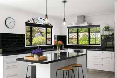 19 Western Heights Drive_4