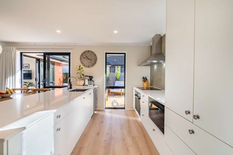 30 Martingale Drive Whitby_1