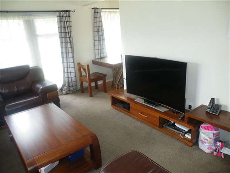 1 Neill Street Hornby_5