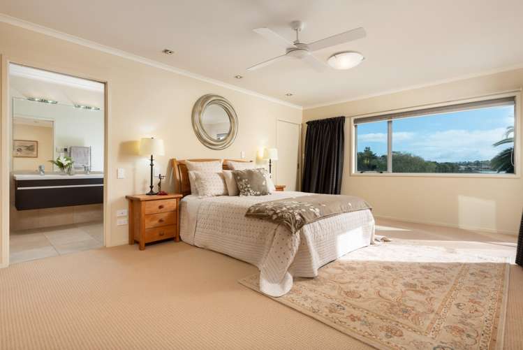 10 Azores Way Welcome Bay_11