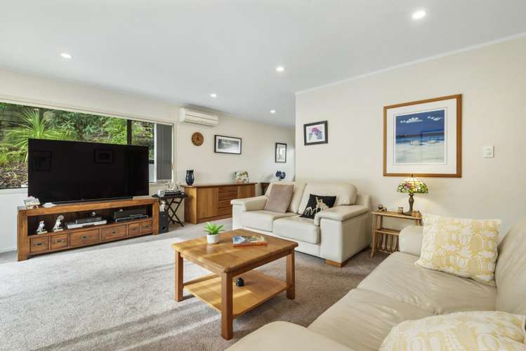 2/13 Newstead Avenue Browns Bay_9