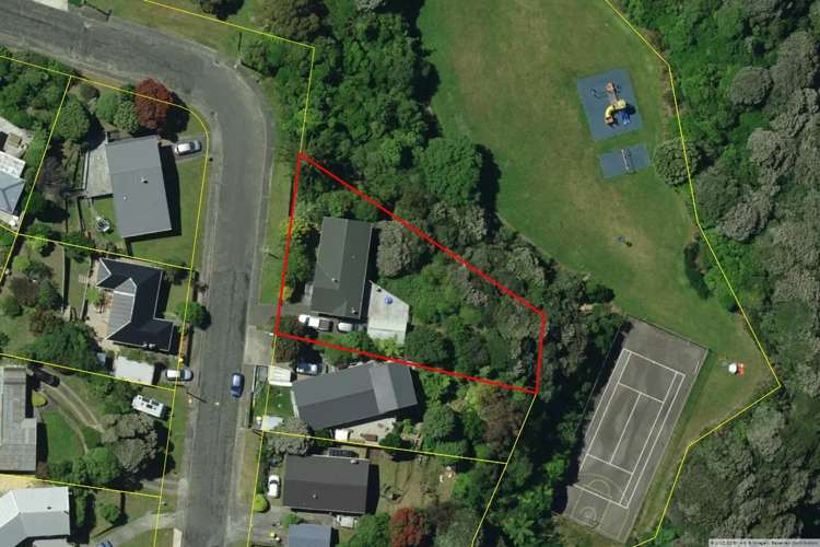 3 Makora Grove Paremata_18