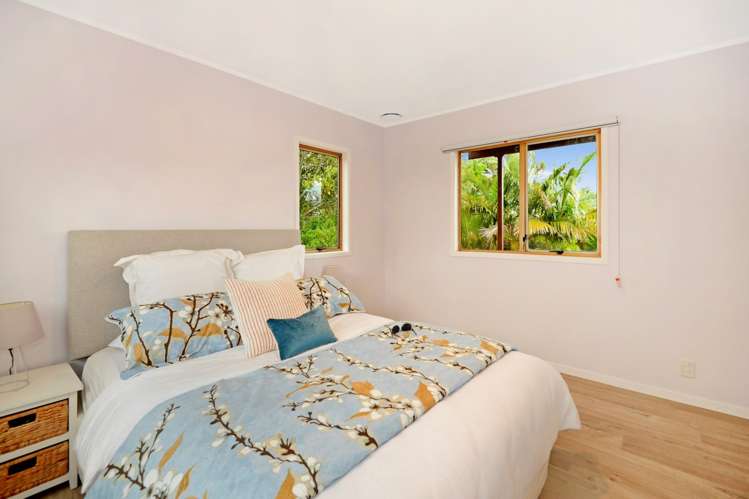 2/78 Aeroview Drive Beach Haven_11