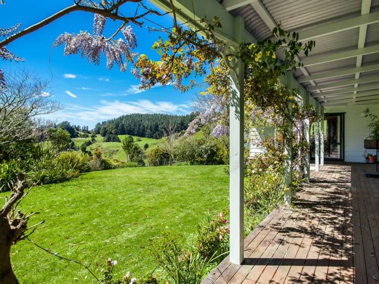 667 Stanley Road Wainui_16