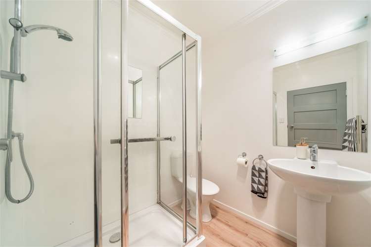 1185 Fergusson Drive Clouston Park_18