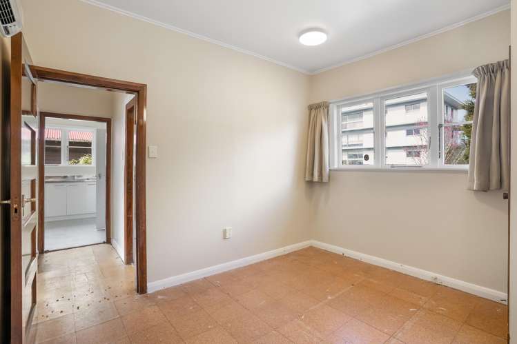 30 Onewa Road Northcote_9