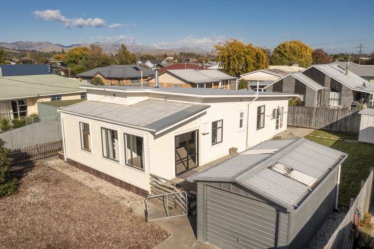 6 Brian Bary Street Redwoodtown_10