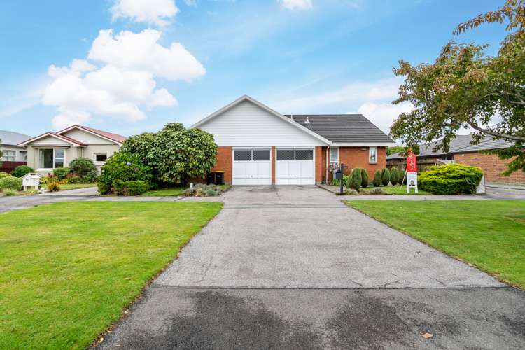 98 Chelmsford Street Windsor_24