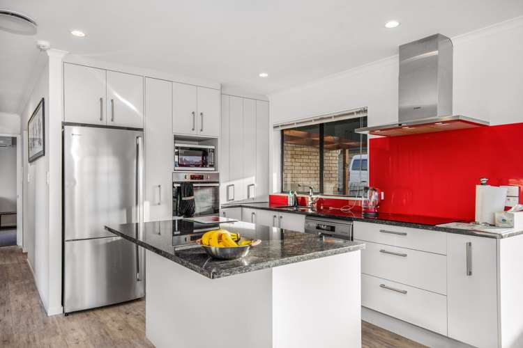 2/186 Finlayson Avenue Clendon Park_2