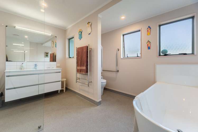 29 Cranbrook Grove Waikanae_19