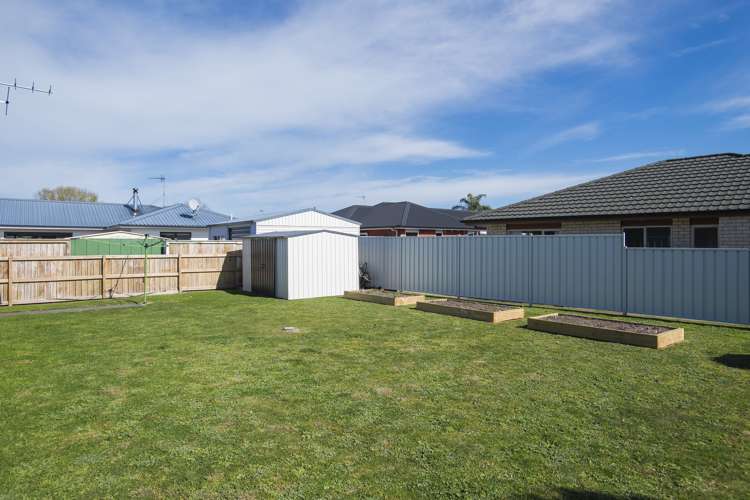 4 Margaret Place Lytton West_16