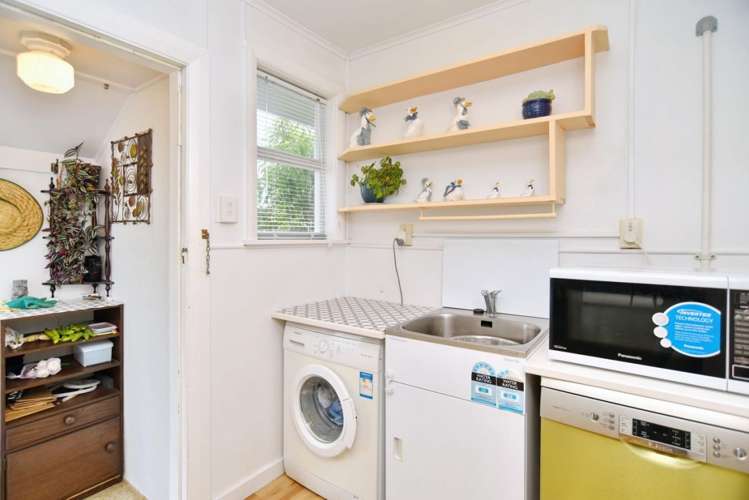 15 Robin Street Burwood_15