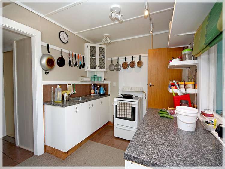 22 Andresen Street Foxton Beach_8