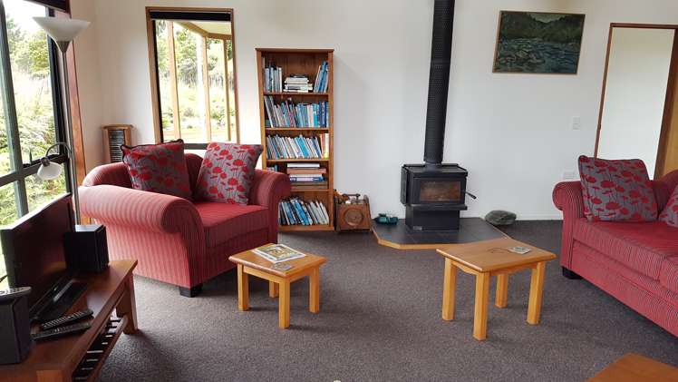 67 Blue Spur Road Hokitika_5
