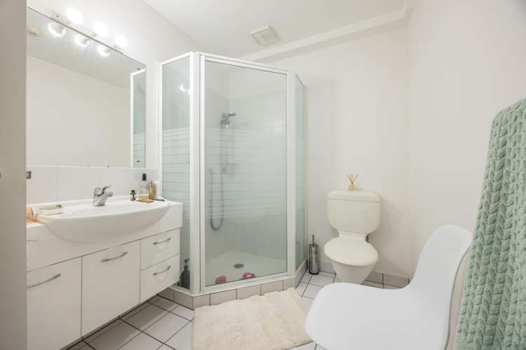 8B/11 Nicholas Street Auckland Central_10