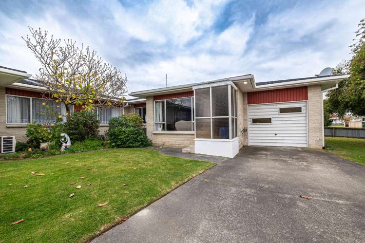 36a Robinson Crescent_0