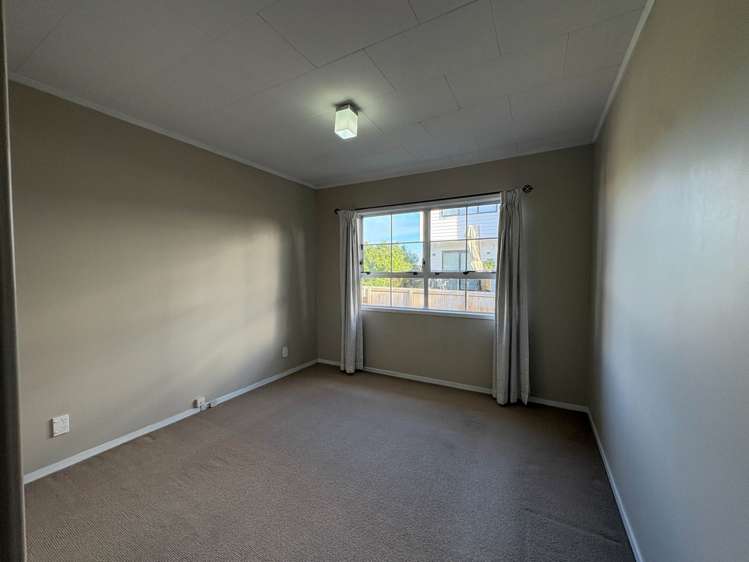 2/4 Glenshee Place Highland Park_4