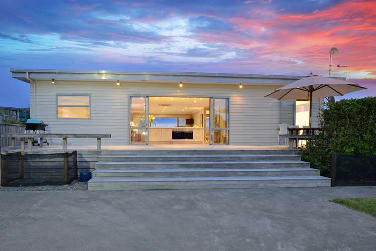 215 Newcastle Street Mahia_19