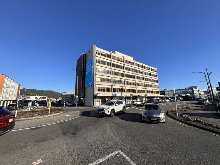 2/330 High Street Lower Hutt_1