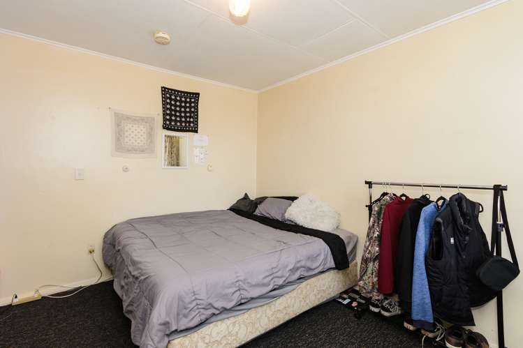 2/49 High Street Renwick_20