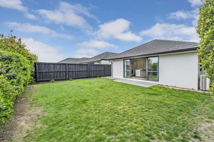 57 Farnborough Way Rolleston_20