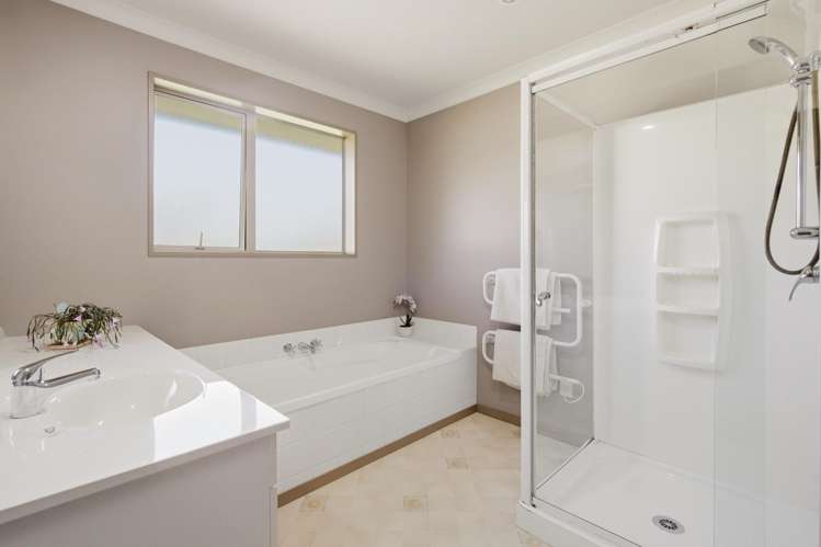 195 Lawford Road West Melton_19