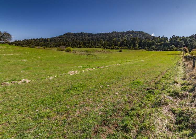 75 Railway Row Ohakune_9