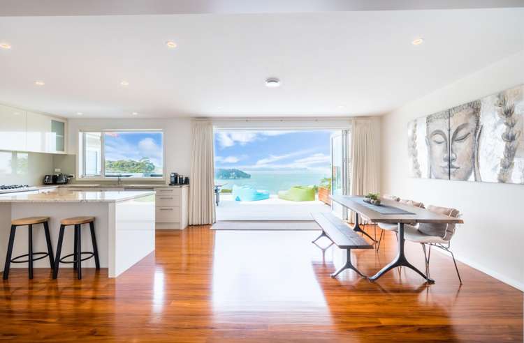 32 Arama Avenue Titirangi_9