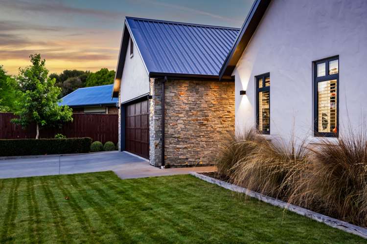 25 County Drive Hawera_52