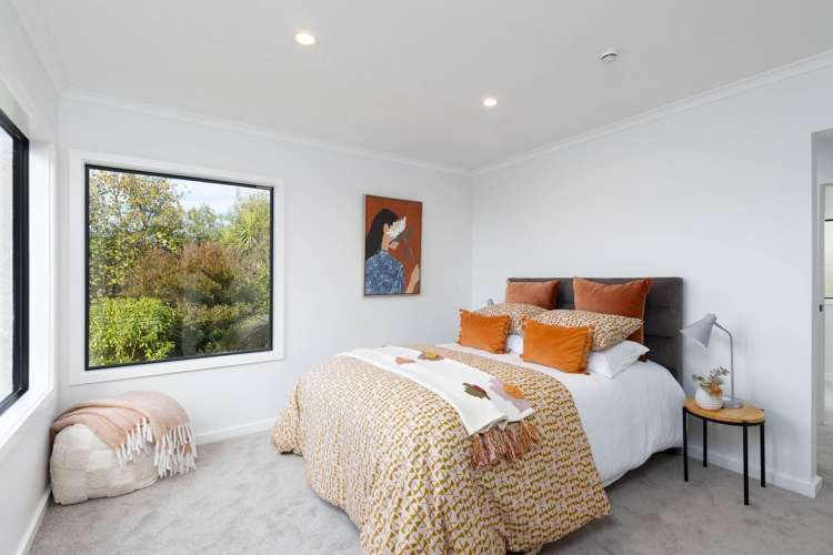 319 Princes Drive Britannia Heights_17