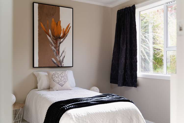 12 Turner Street Halfway Bush_13