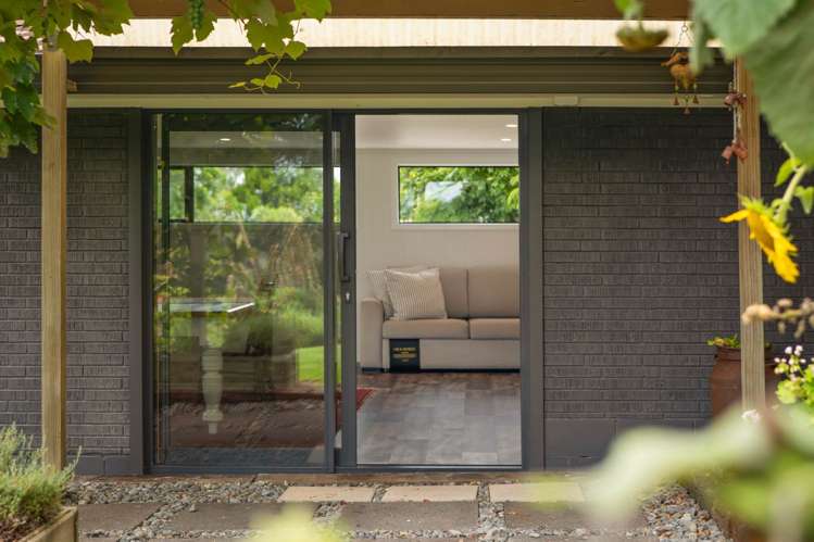 37 Pohutukawa Drive Athenree_26