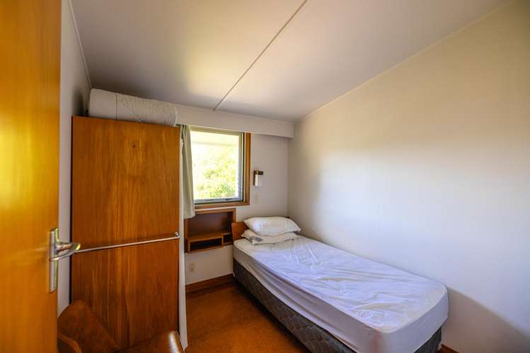 195 Ocean View Road Oneroa_24