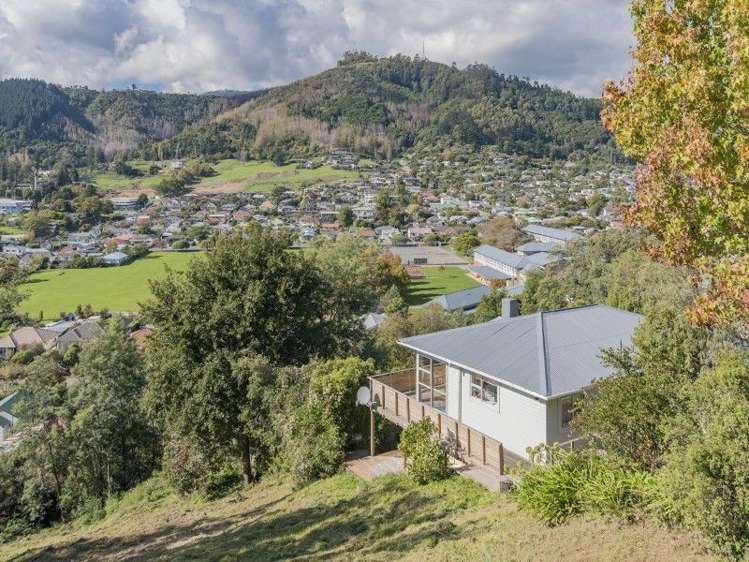 23 Jenner Road Toi Toi_19