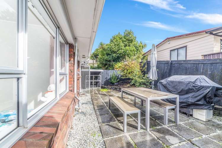 2/63 Landscape Road Mount Eden_14