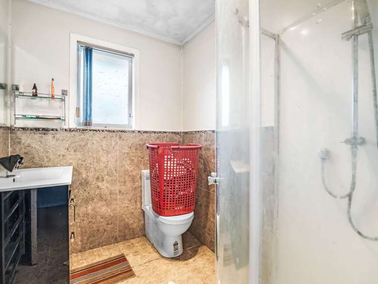 1/126 Porchester Road Papakura_19