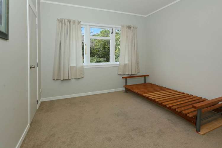 72 Te Atatu Road Te Atatu South_12