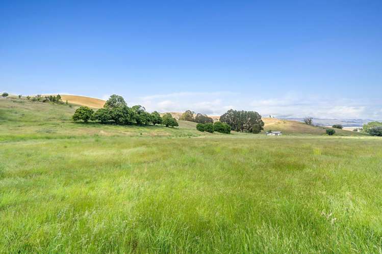 Cnr Ruffell and Ardgour Valley Roads Tarras_14