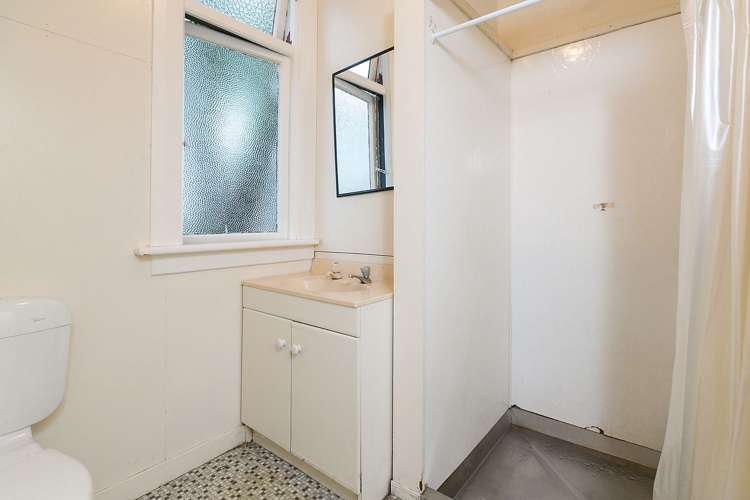 2/180 Queen Street North Dunedin_3