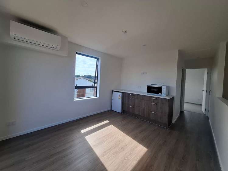 10 Humphreys Place Mangere_9