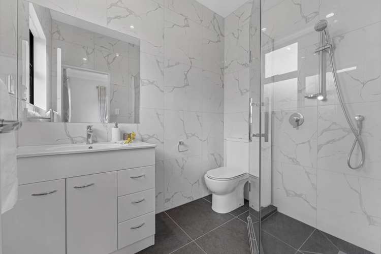 6a Clutha Crescent Clover Park_14