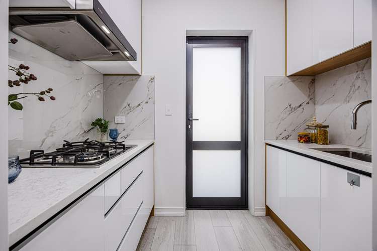 7 Hariata Street Flat Bush_10