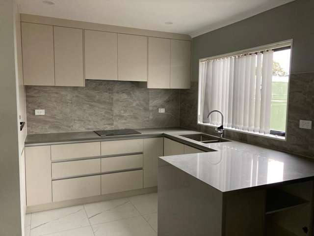 12/30 Calvert Ave Mangere East_3