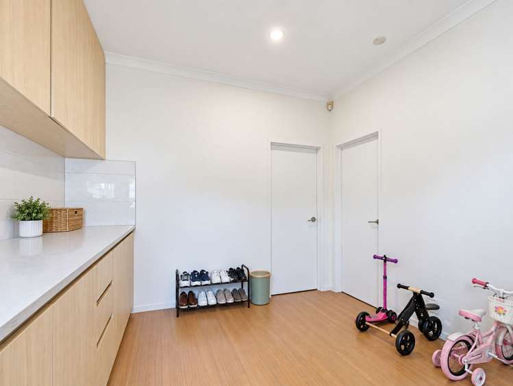 11 Carrickdawson Drive Flat Bush_21