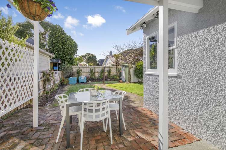 24 Kauri Street Eastbourne_11