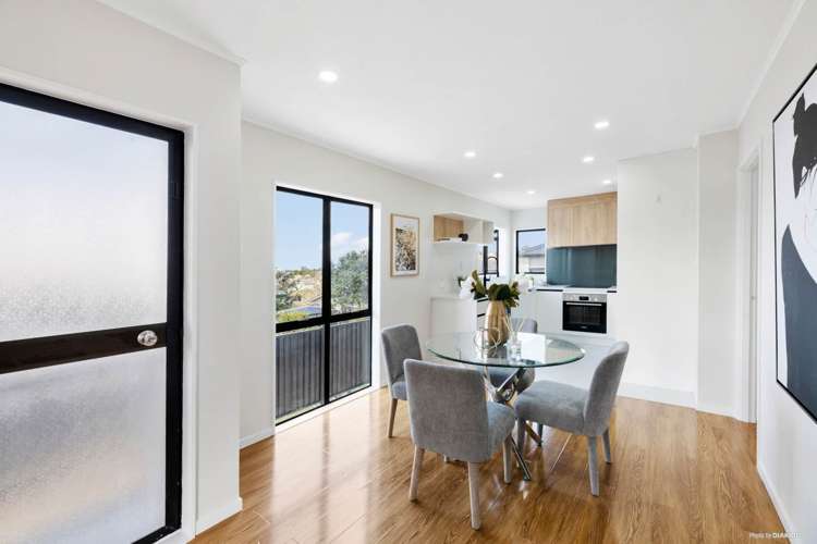 43 Athena Drive Totara Vale_15
