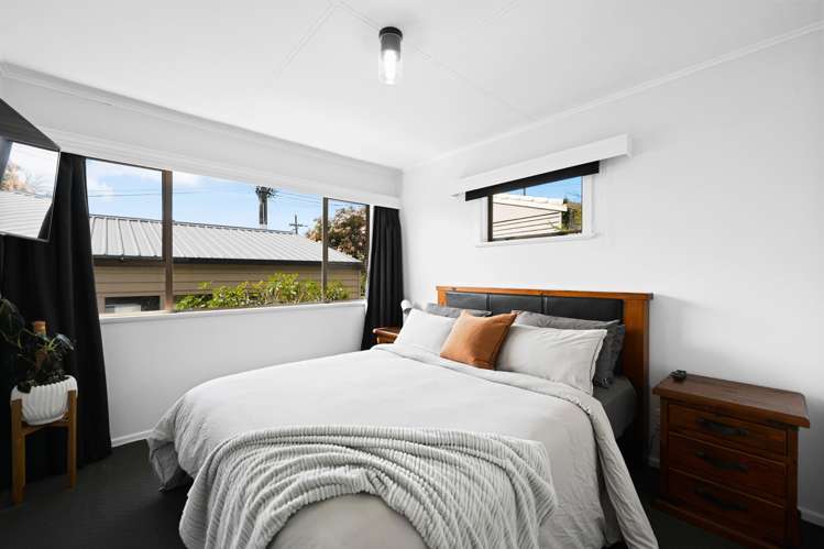 35 Thomson Avenue Dinsdale_13