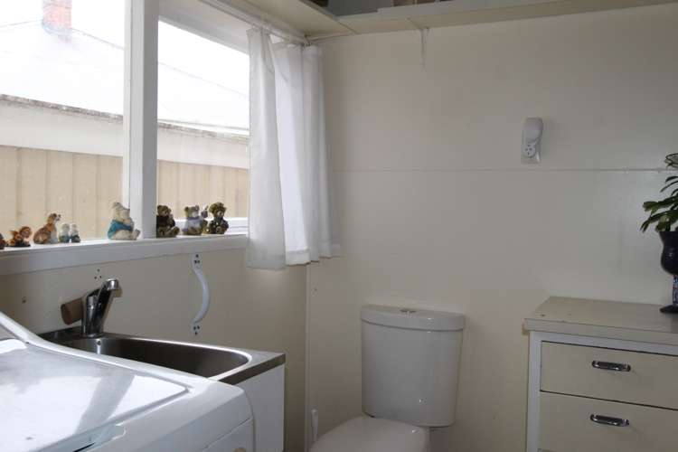 5 Duke Street Pahiatua_12