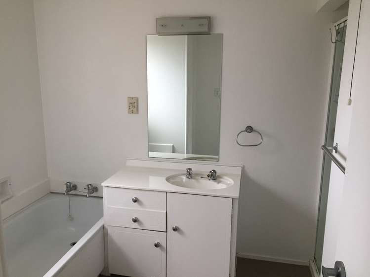 2/104 East Coast Road Forrest Hill_6